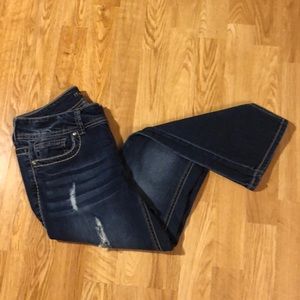 🌹Maurice’s 5/6 Straight leg  Distress Crop